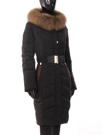 Spectaculaire manteau matelassé avec poches brodées par Froccella