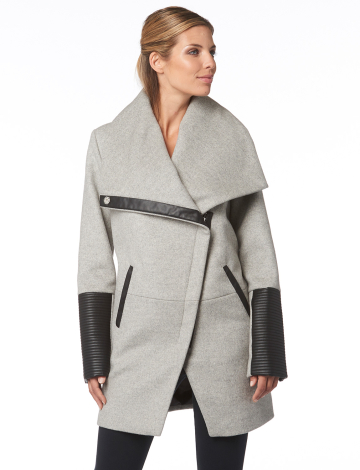 Manteau de laine classique à la mode du jour par Marcona